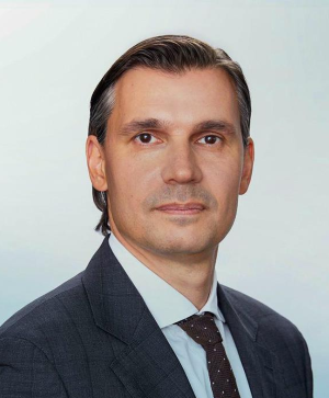 Олег Крестинин